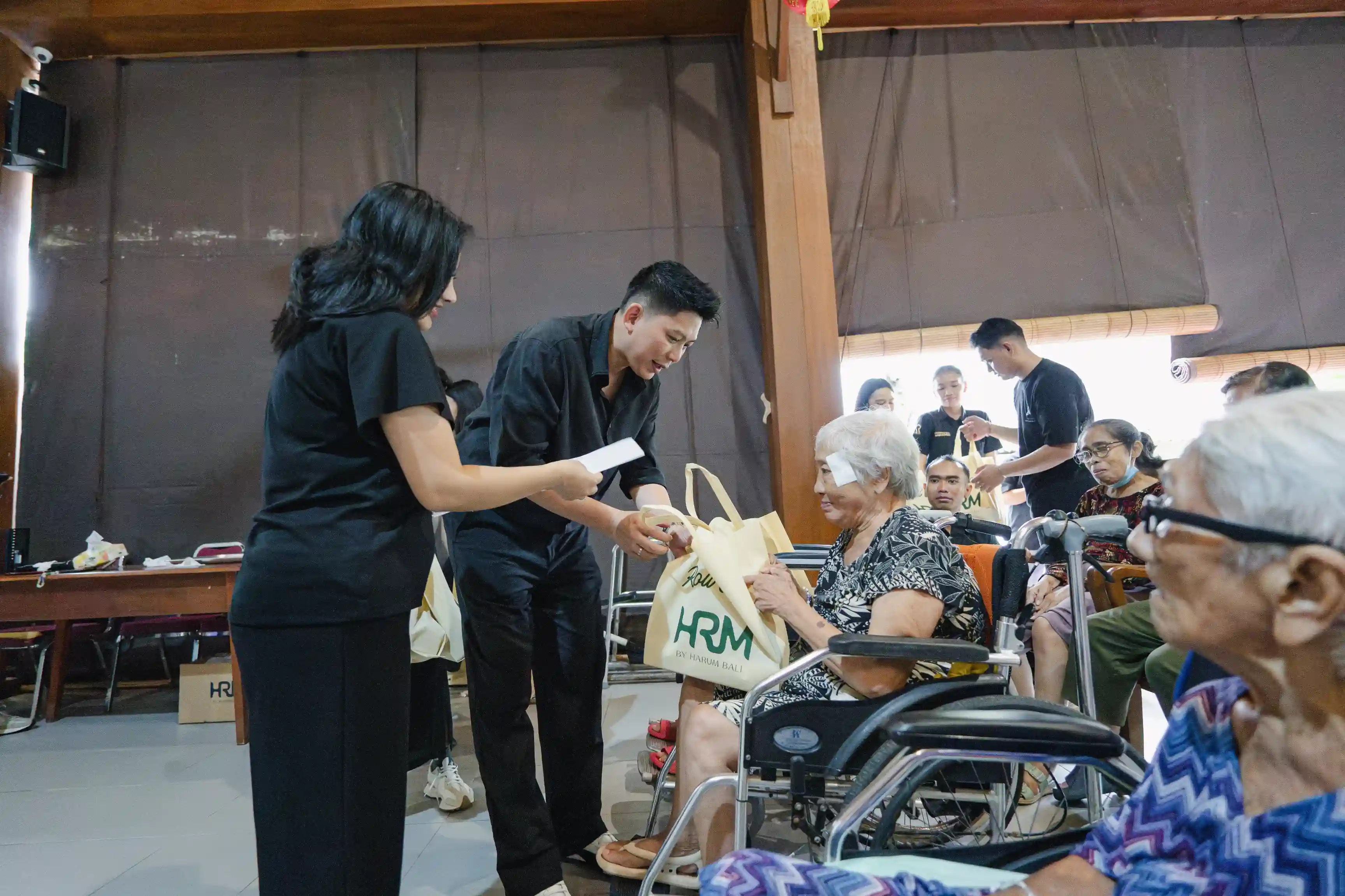 Kunjungan Kasih ARM Hospitality ke Taman Werdha Syailendra Bali