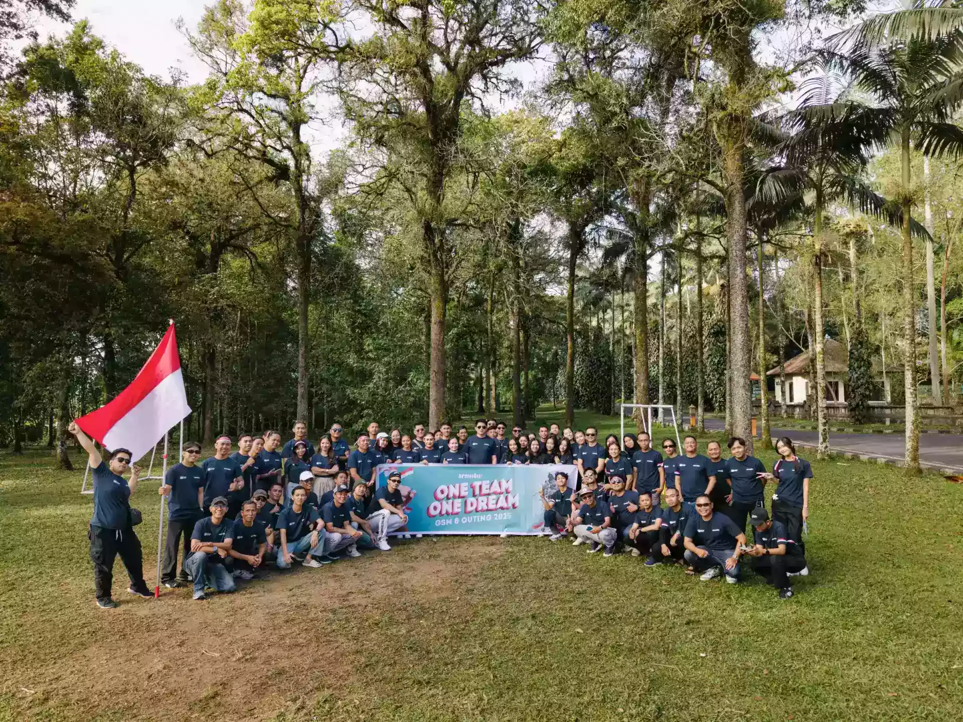 Semarak Kemerdekaan: ARM Hospitality Sukses Gelar GSM & Outing 2025 "One Team One Dream"